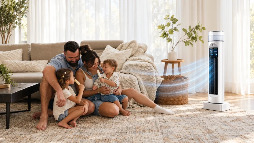 Família reunida na sala ao lado do Climair PRO